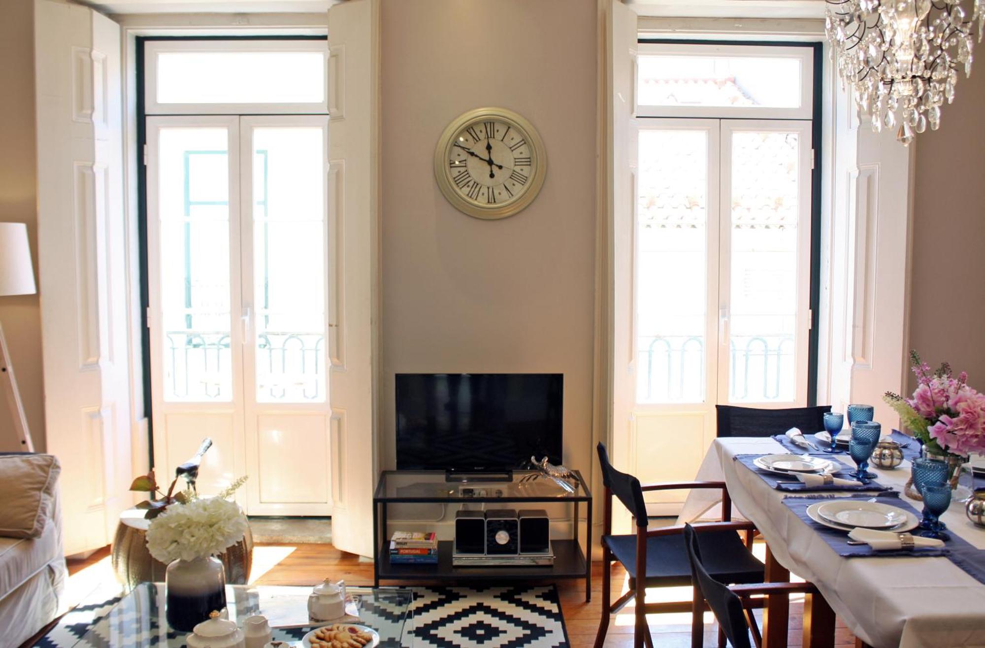 Sm2 Romantic Home By The Gardens Pr Real & Bairro Alto Лісабон Екстер'єр фото