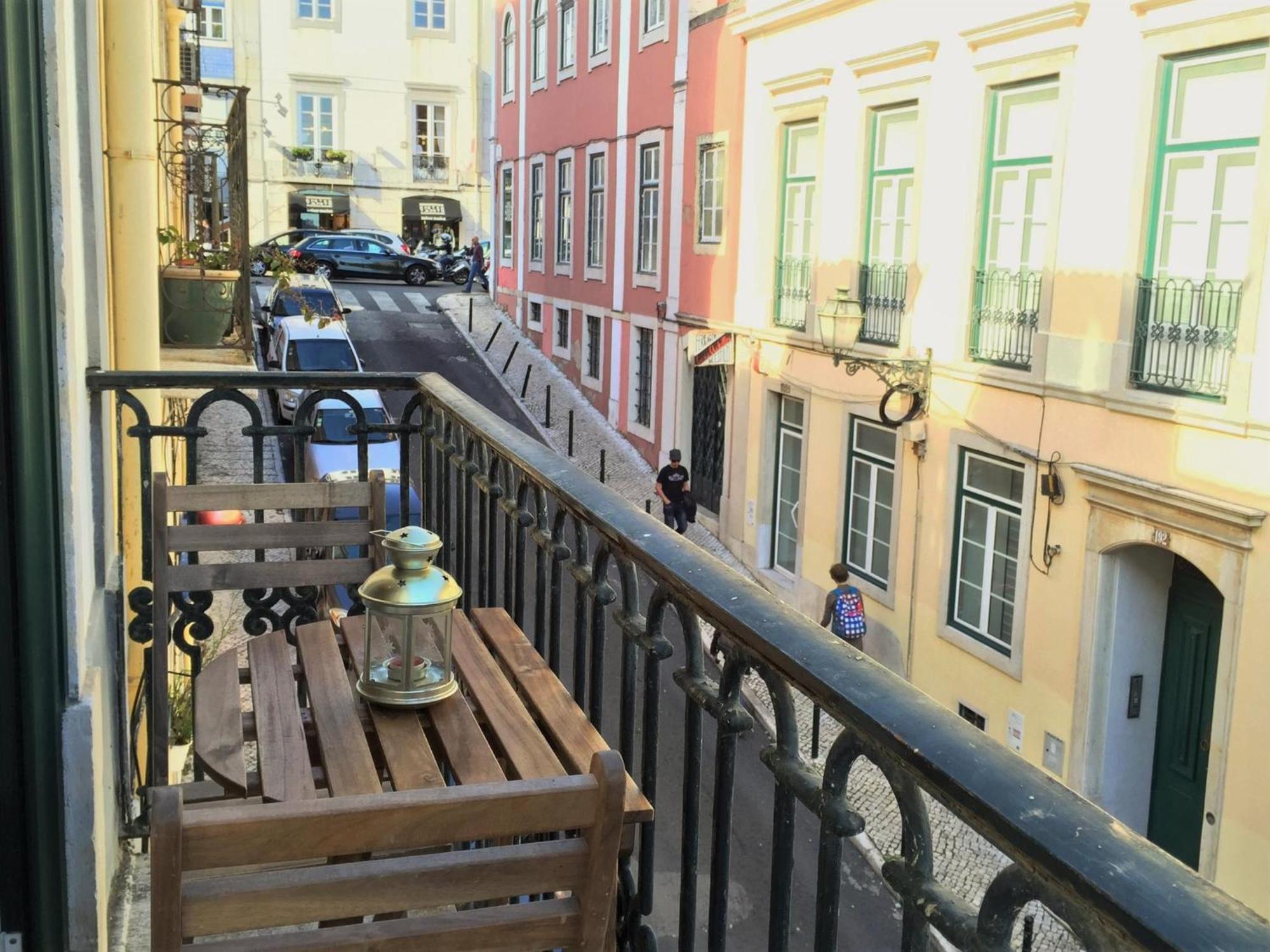Sm2 Romantic Home By The Gardens Pr Real & Bairro Alto Лісабон Екстер'єр фото