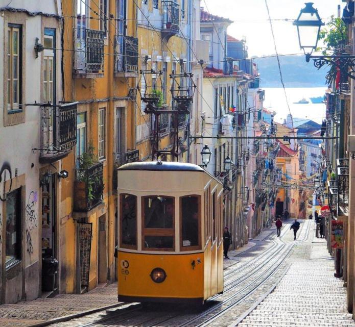 Sm2 Romantic Home By The Gardens Pr Real & Bairro Alto Лісабон Екстер'єр фото